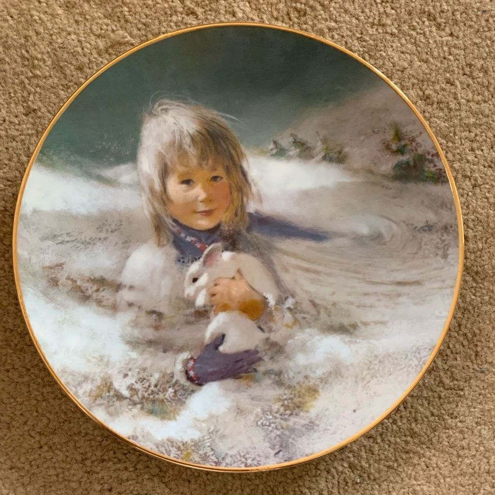 Snow Bunny 1980 Thornton Utz Carefree Days Plate Collection
